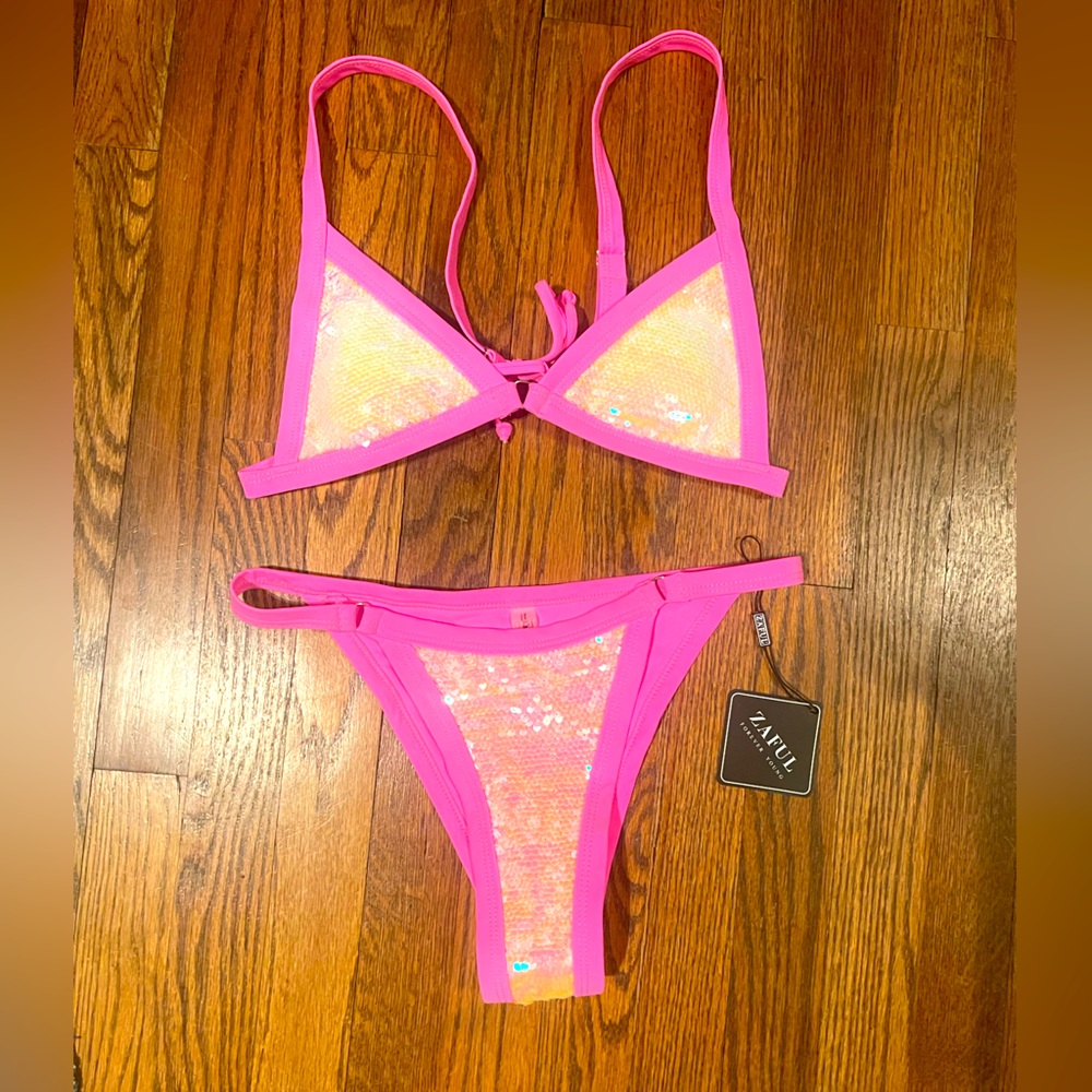 ✨NWT Zaful Sequin Bikini✨